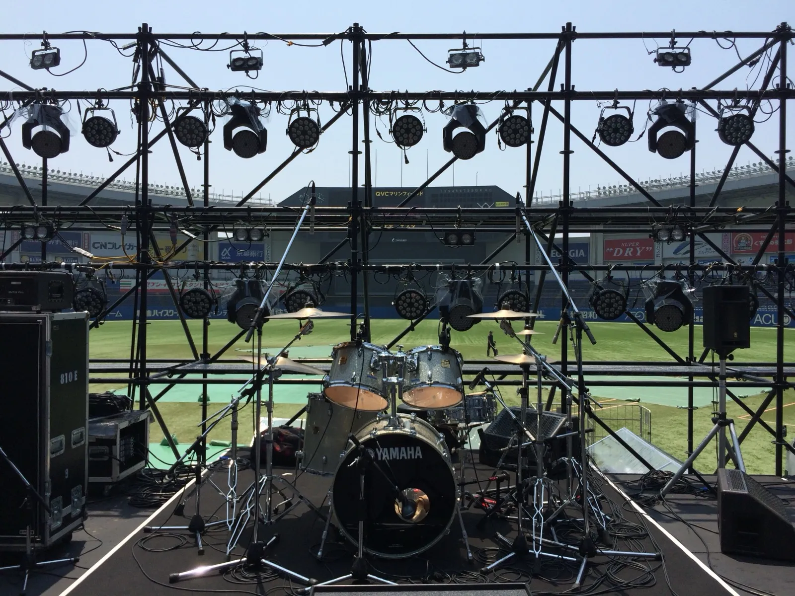 ぐっさん（山口智充）スタジアム特設ライブ 幕張花火フェス ゲスト出演 バンドマスター・ドラム